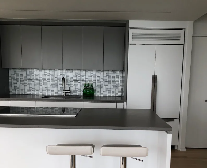 Custom Cabinets in Chicago: What Actually Justifies Bespoke Work?